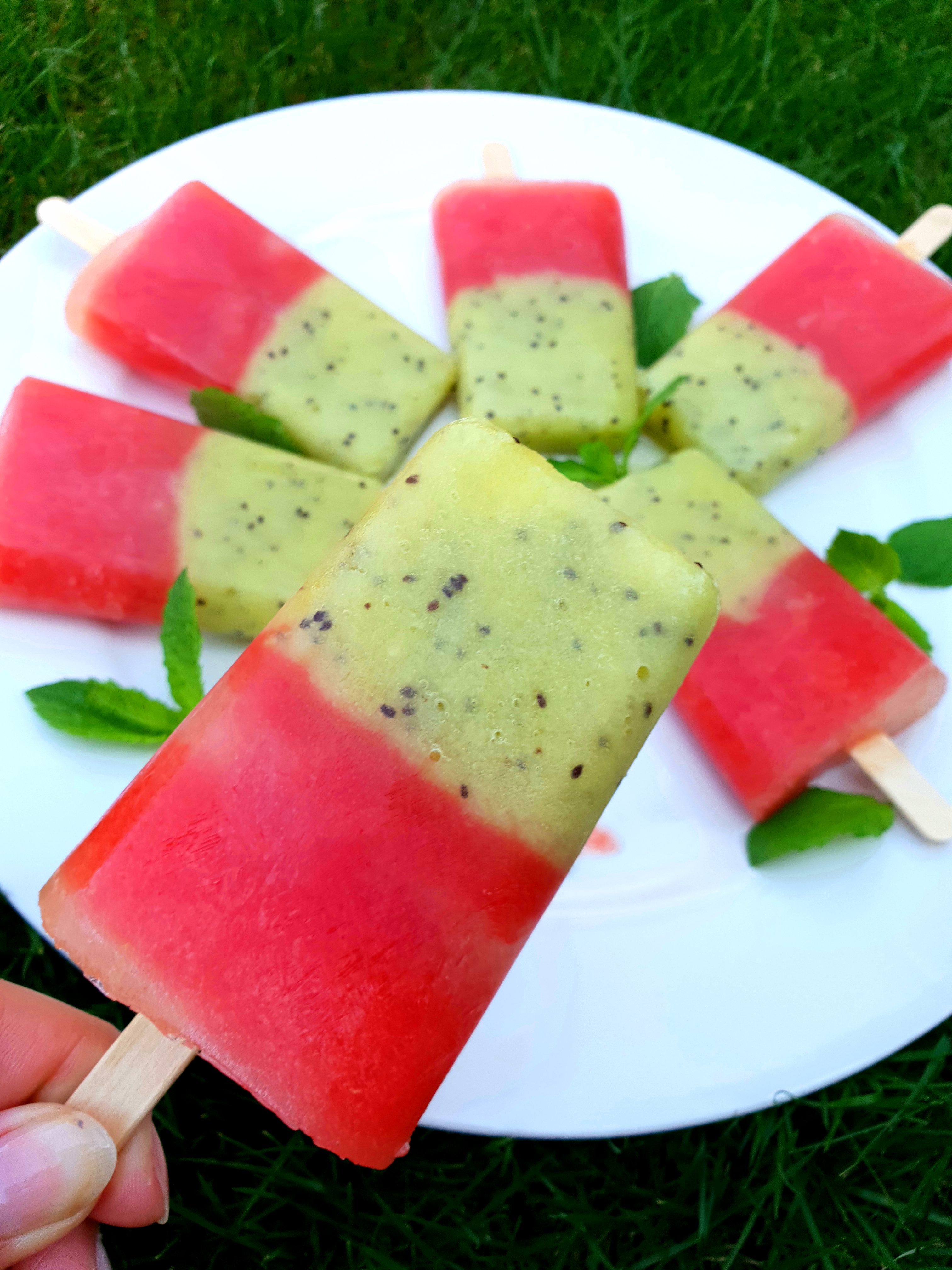 Watermeloen-kiwi ijsjes